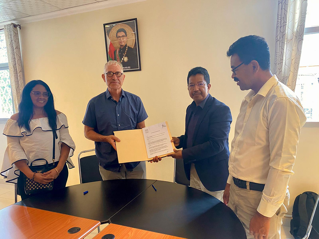 Signature d’un partenariat pédagogique avec la faculté de médecine de Tananarive